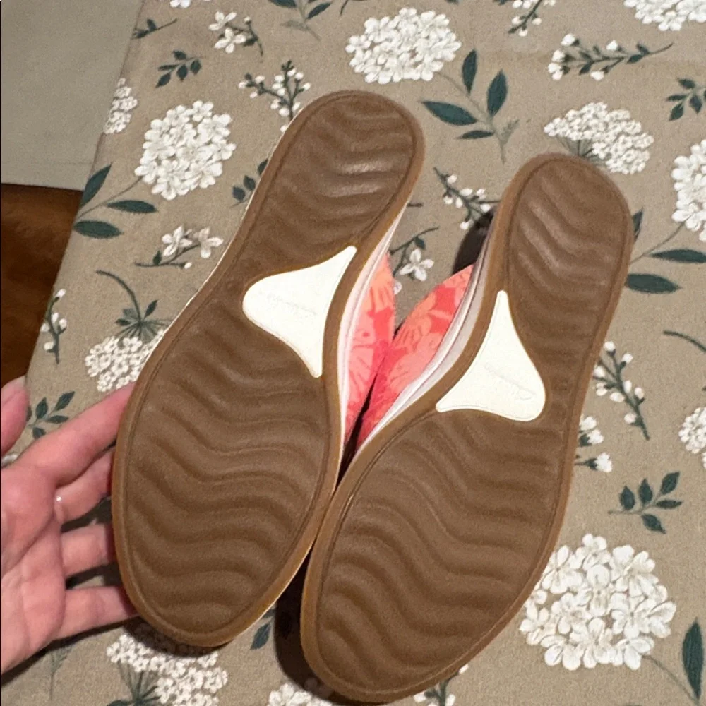 NEW Clark’s slip on shoe cloudstepper sz 7.5 - Picture 2 of 7